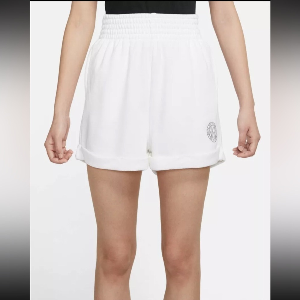 Nike Sportswear Femme Women's Shorts CZ8226-100 Size Large White